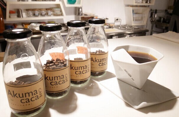 没有简餐小食，这家只卖咖啡的店以差异化找准市场空缺