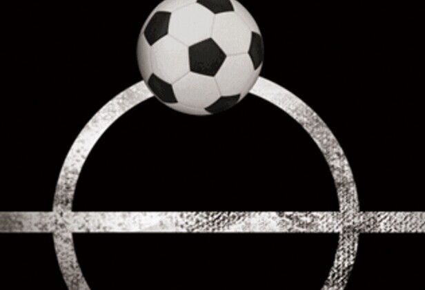 为了配合新店造势，麦当劳竟然把球员直接搬到门店了...