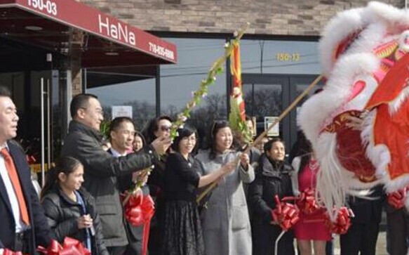 美国中餐业面临“三老”危机