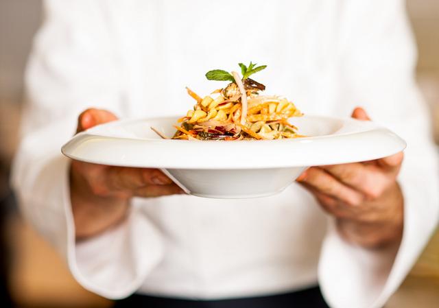 餐厅要如何扭转经营前期的劣势？