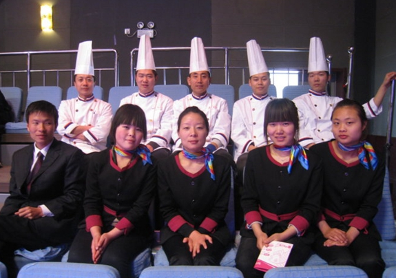 前厅和后厨不合，不解决吃亏的是谁