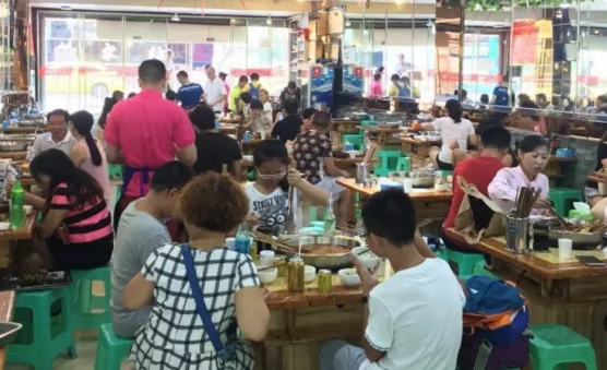 租金涨10倍，串串4角生意怎么做？揭秘重庆最老串串年收100万