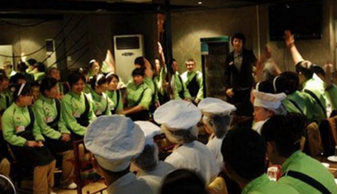 你不在，餐厅就乱成一锅粥？你该需要一个后备店长！