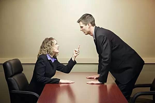 指责下属时这七句话最伤人，餐厅老板千万别犯！