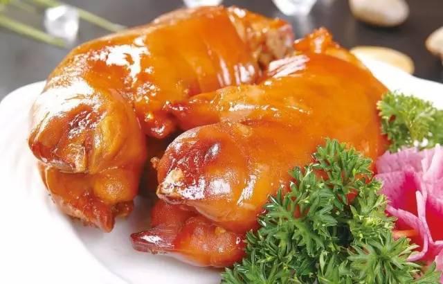 谁说咱餐饮人没文化，看看这菜名取得多巧妙