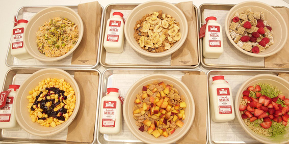 包装食品公司遇困境，纷纷开餐厅“解围”