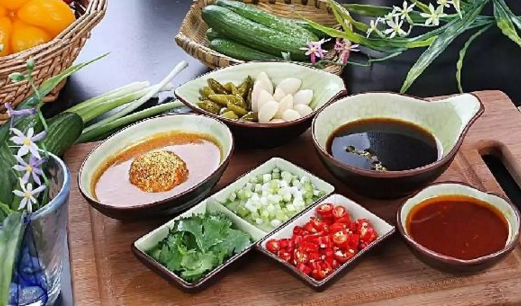 成都火锅去年关店率达28%，变种串串走红