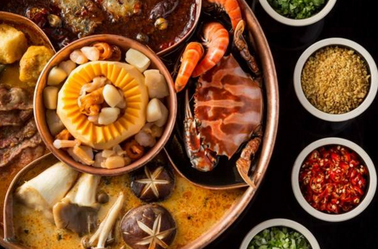 2017年国内餐饮业发展现状与未来预测