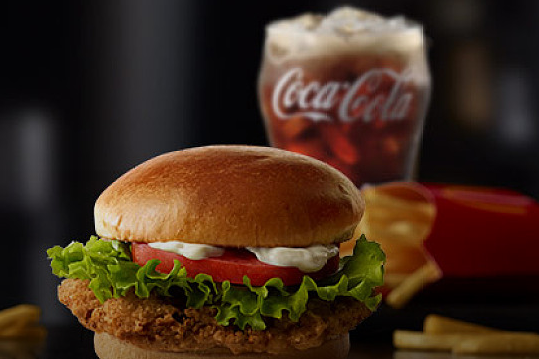 麦当劳变身金拱门，餐企改名背后的决定因素是什么？