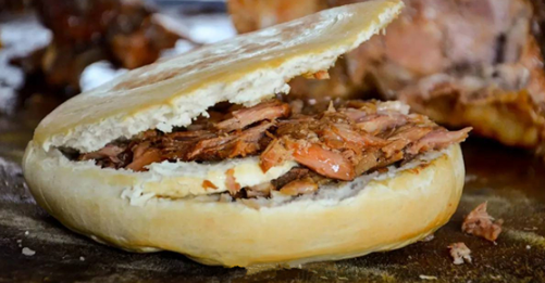 第一次吃西安肉夹馍，如何伪装成老杆？