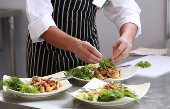 餐饮一定要另辟蹊径！千万别同质化竞争