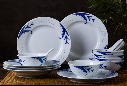 环保组织诉三大外卖平台污染环境 敦促减少一次性餐具