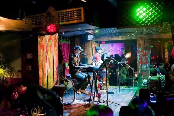 酒吧业不再“动物凶猛”？拓宽流量入口与用户争夺还得靠互联网化