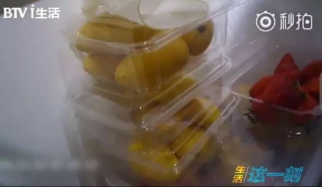 触目惊心！记者卧底网红店，你爱喝的这些饮料，连店员都觉得恶心