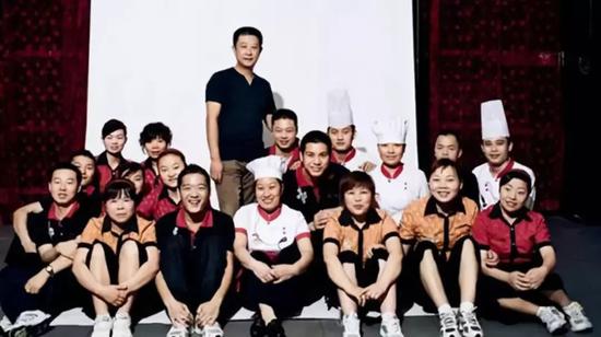 海底捞一周后开始路演 预计于9月10日赴港IPO|餐饮界