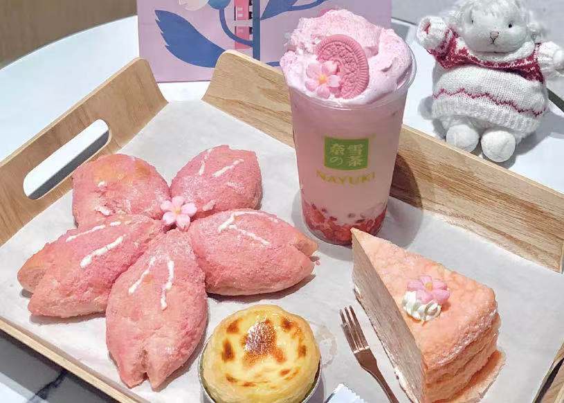 餐饮大事件233期 |海底捞首个股份奖励计划发布、蜜雪冰城总裁被约谈|餐饮界