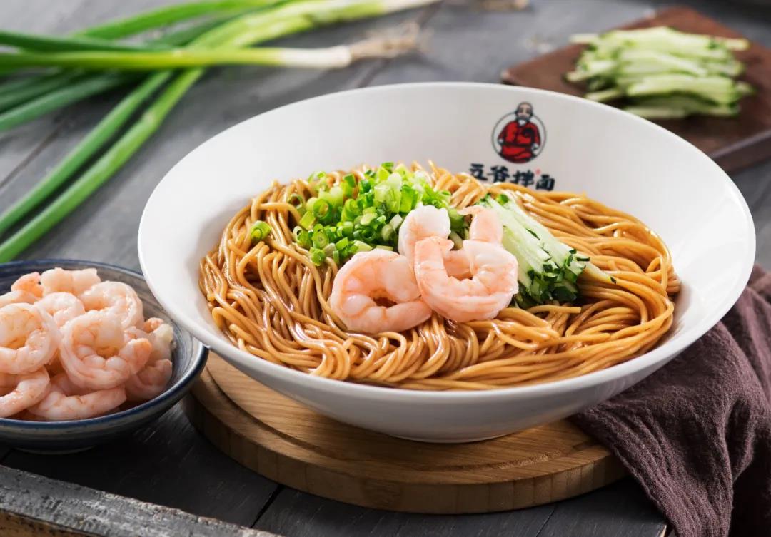 餐饮大事件238期 |广州餐饮胜利在望、“五爷拌面”获投3亿元、海底捞张勇回应股价下跌、喜茶估价600亿|餐饮界