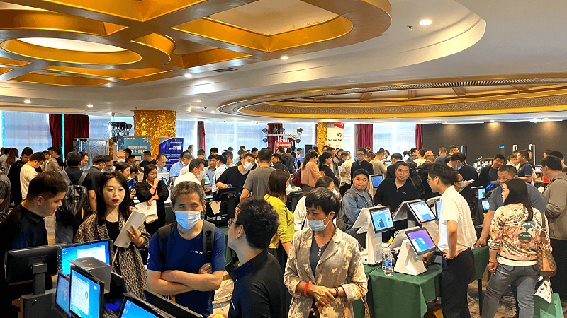 智掌柜联合商业信息化专委会 以7城巡回展赋能区域餐饮数字化