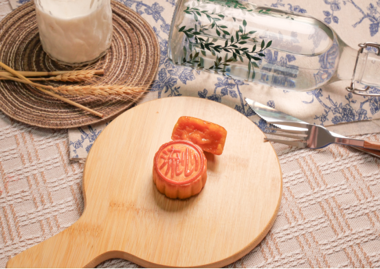 将思念化为流心，富锦月饼在创新发展中将美味和祝福传递更远