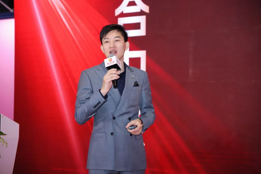 从30㎡粥铺到1400+连锁门店，曼玲粥如何用“一碗粥”破解内卷密码？