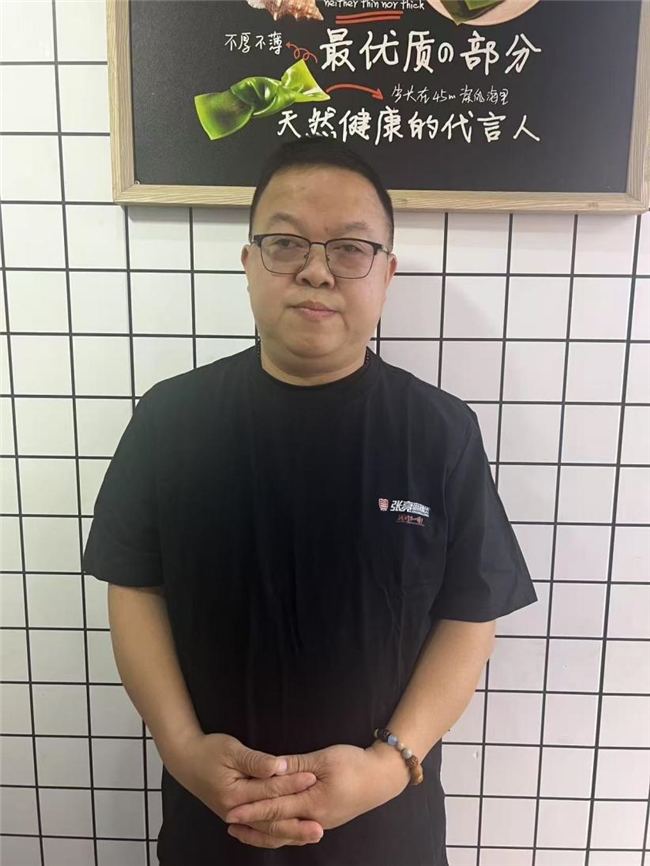 14年坚守张亮麻辣烫，一个小镇老板的长期主义胜利