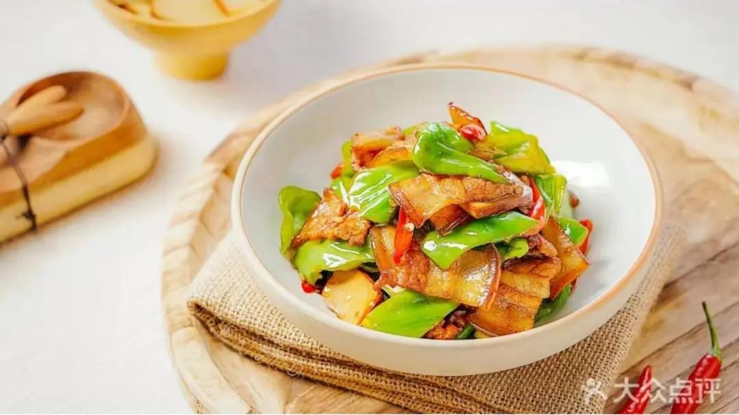 老乡鸡招股书"变脸"：独立加盟过半，中式快餐资本局生变？