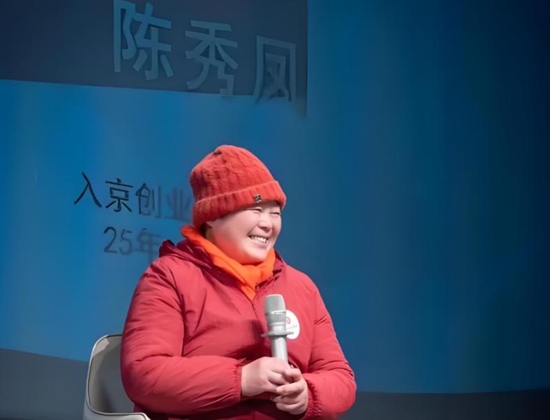 20万人跟团、10年“鸭骗战争”后，鹅腿阿姨给餐饮人补了一堂公关课|餐饮界